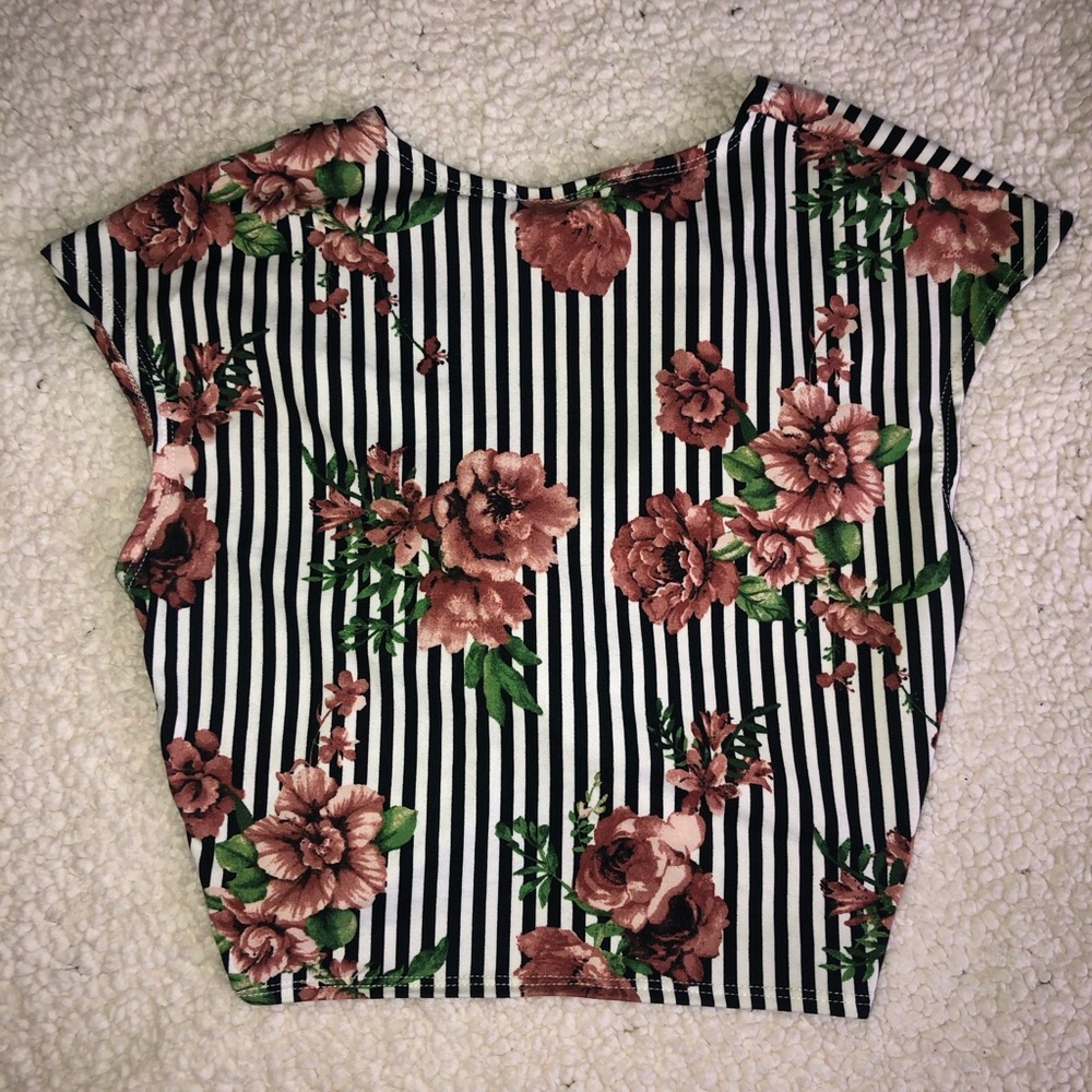 Crop Top - Picture 2 of 2